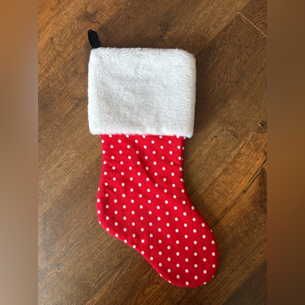 NWOT Polka Dot White Fur Cuff Christmas Stocking